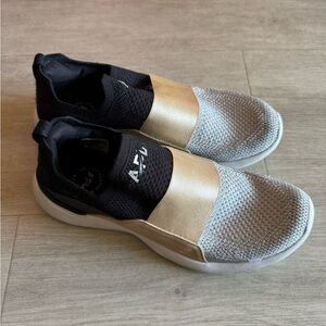 APL Techloom Bliss Slip On Sneakers